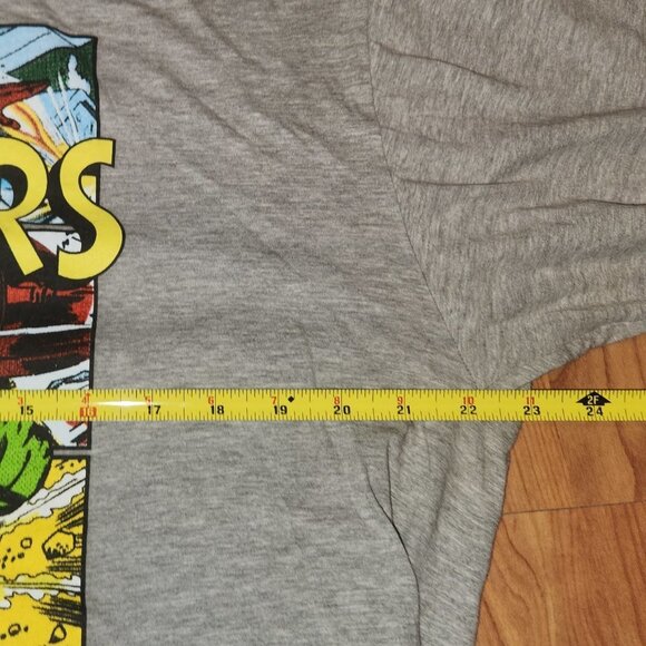 Avengers Comic Book Characters T Shirt EUC XL - Picture 8 of 10